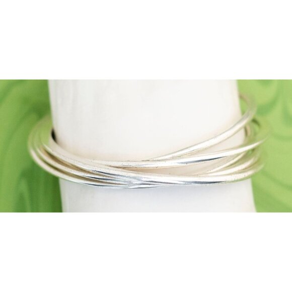 Vintage Silver Tone Minimalist Tornado Rings Bangles 7 1/4 inch - W21 - Picture 2 of 3